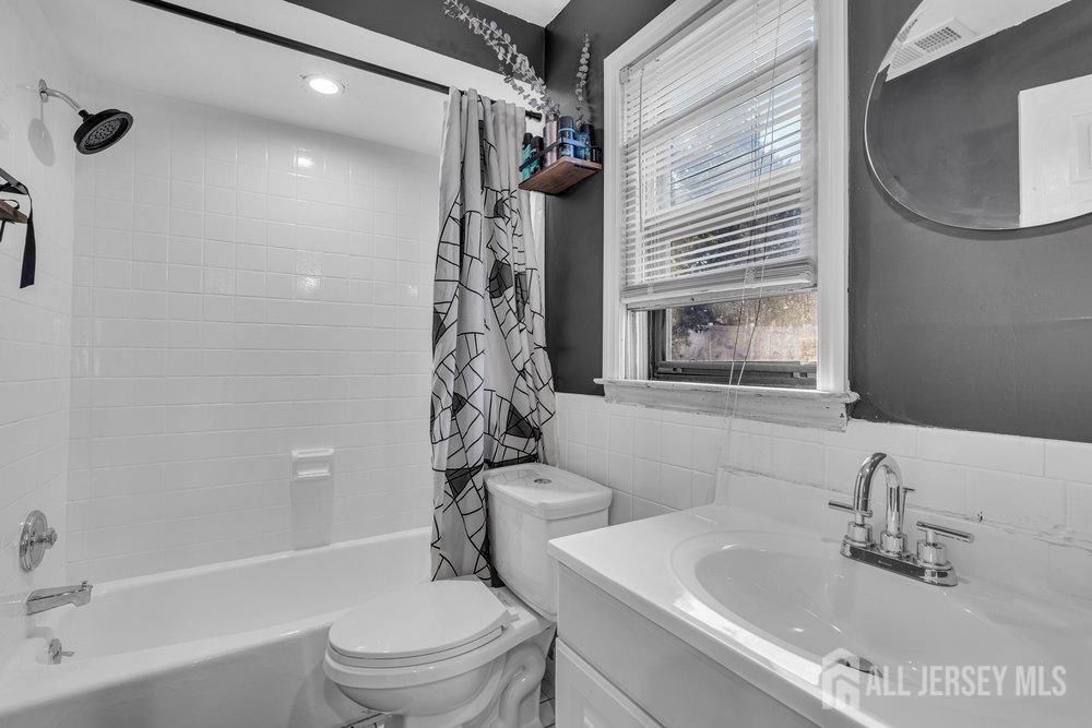 8 Michelle Avenue, Old Bridge, NJ, 08879 image 17