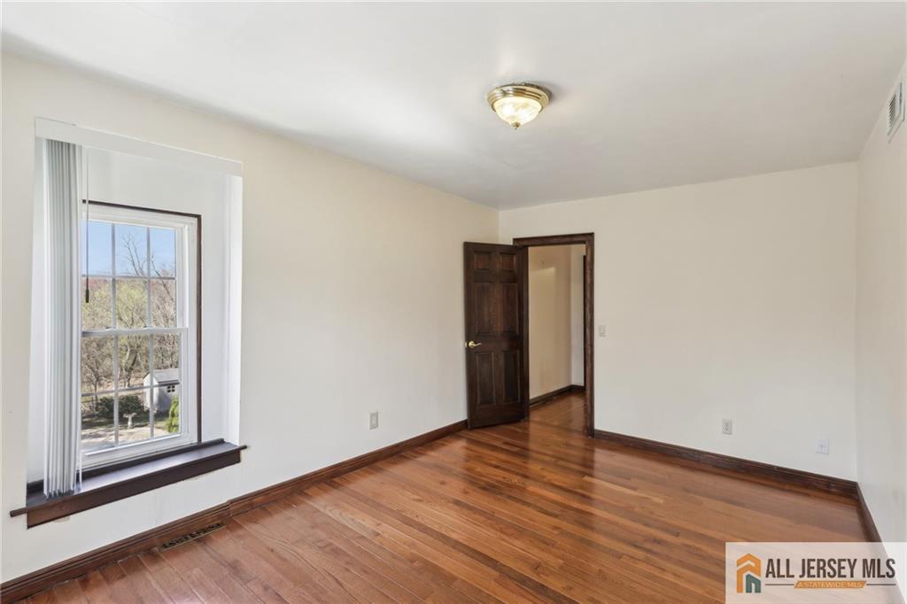 842 Perrineville Road, Millstone, NJ, 08535 image 22