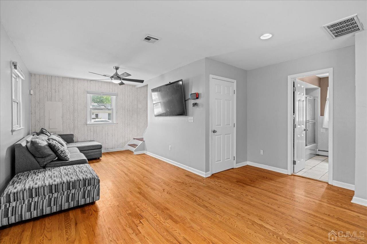 60 Maple Avenue, Keansburg, NJ, 07734 image 7