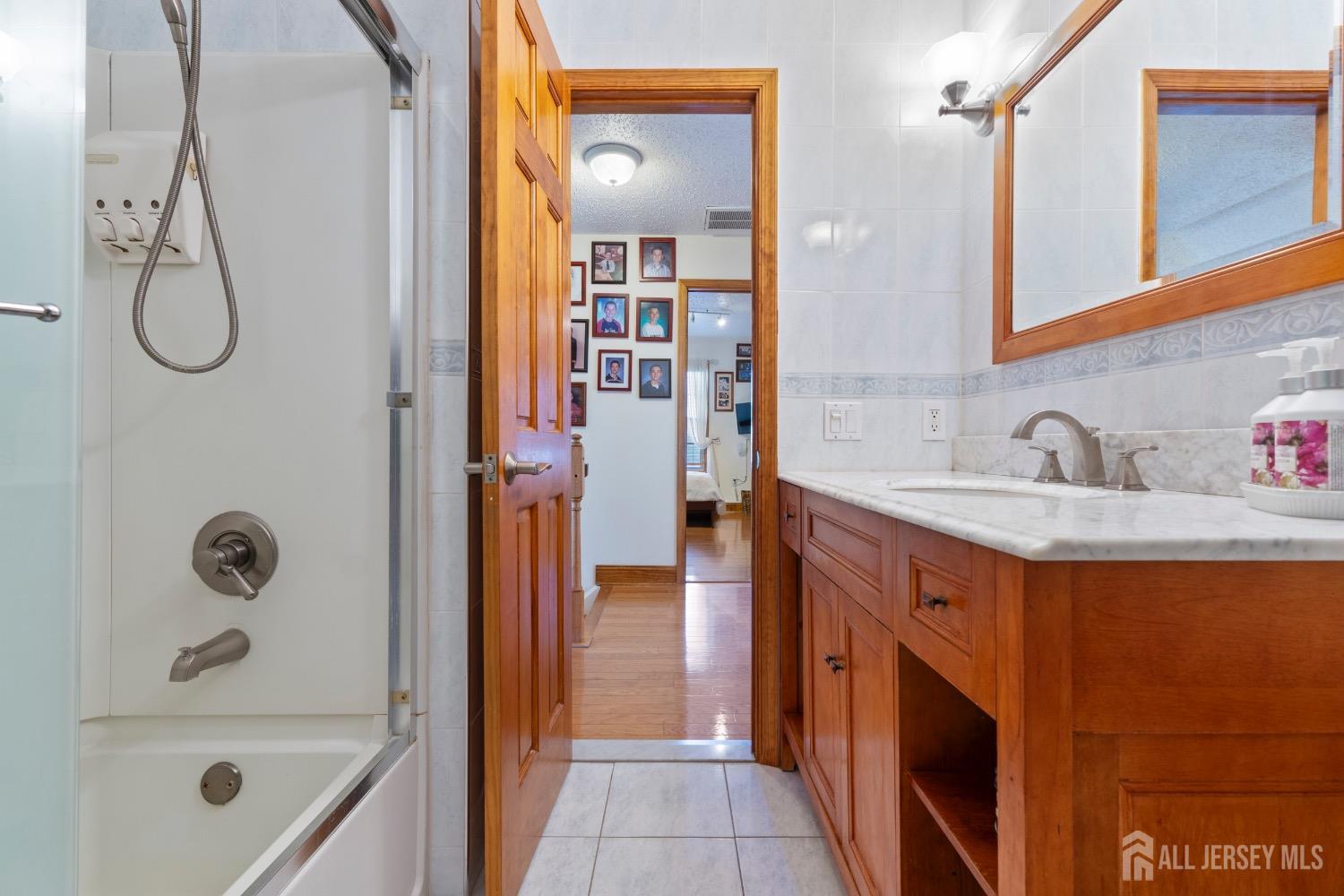 18 Tall Oaks Court, Old Bridge, NJ, 08857 image 24