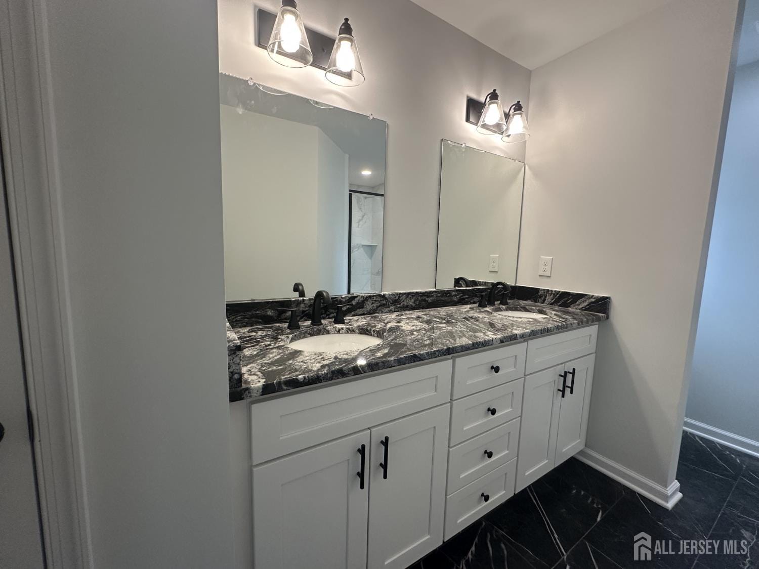 63 Wooley Street, Aberdeen, NJ, 07747 image 18
