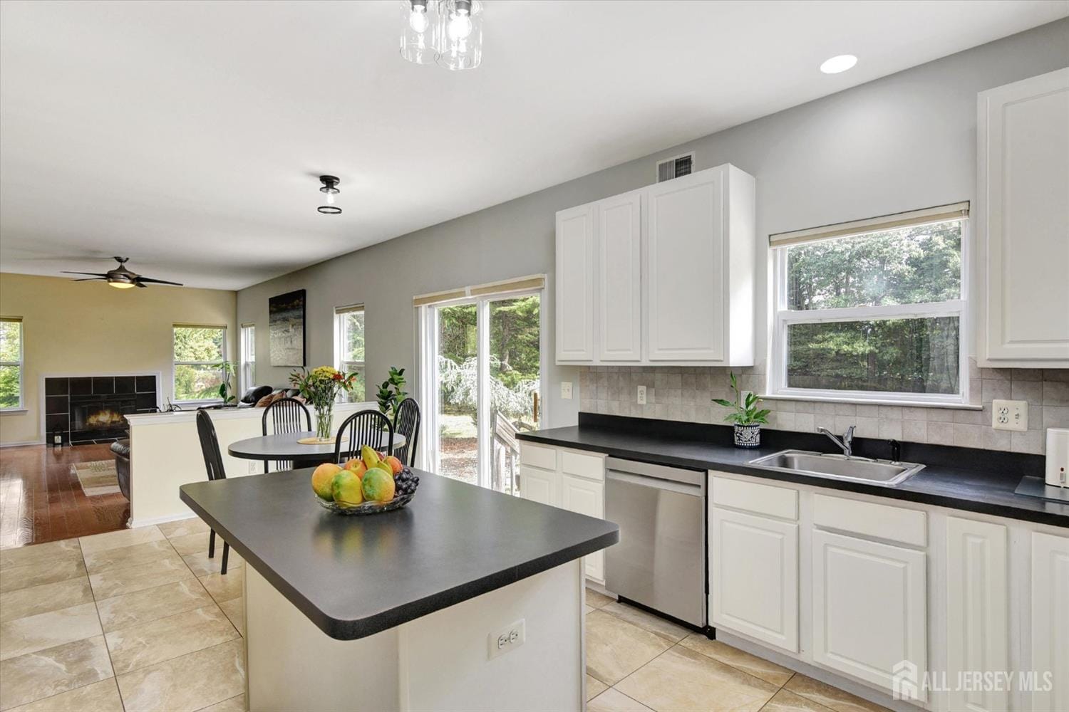 3 Meadowlark Court, Jackson, NJ, 08527 image 7