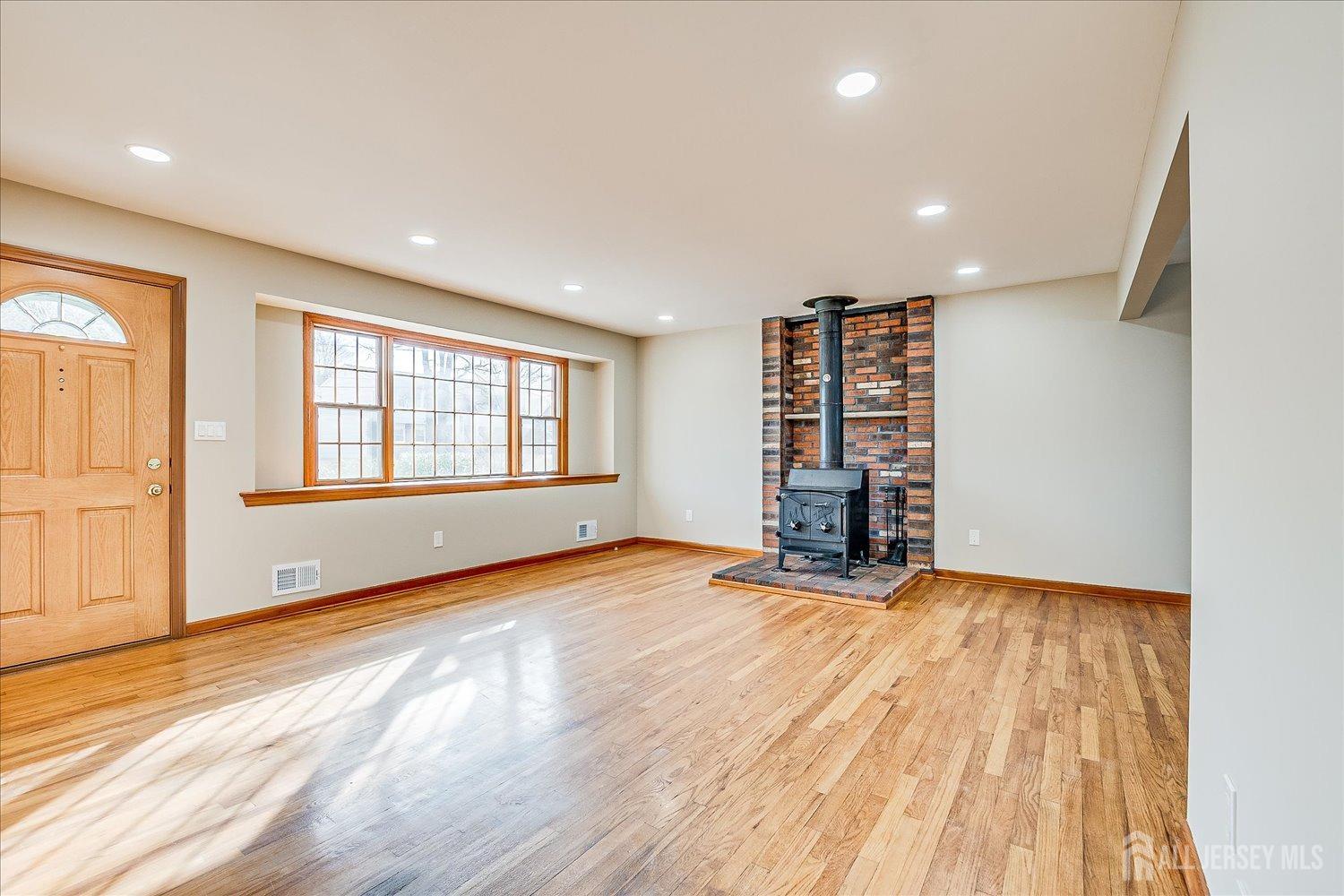 17 Cody Avenue Image 5