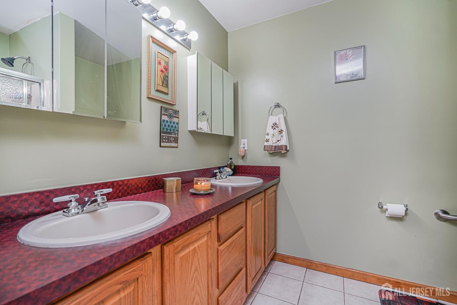 220 Raritan Street, South Amboy, NJ, 08879 image 19