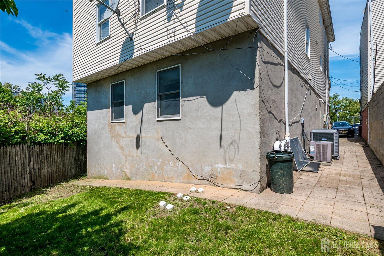 7 Vine Street, Jersey City, NJ, 07306 image 49