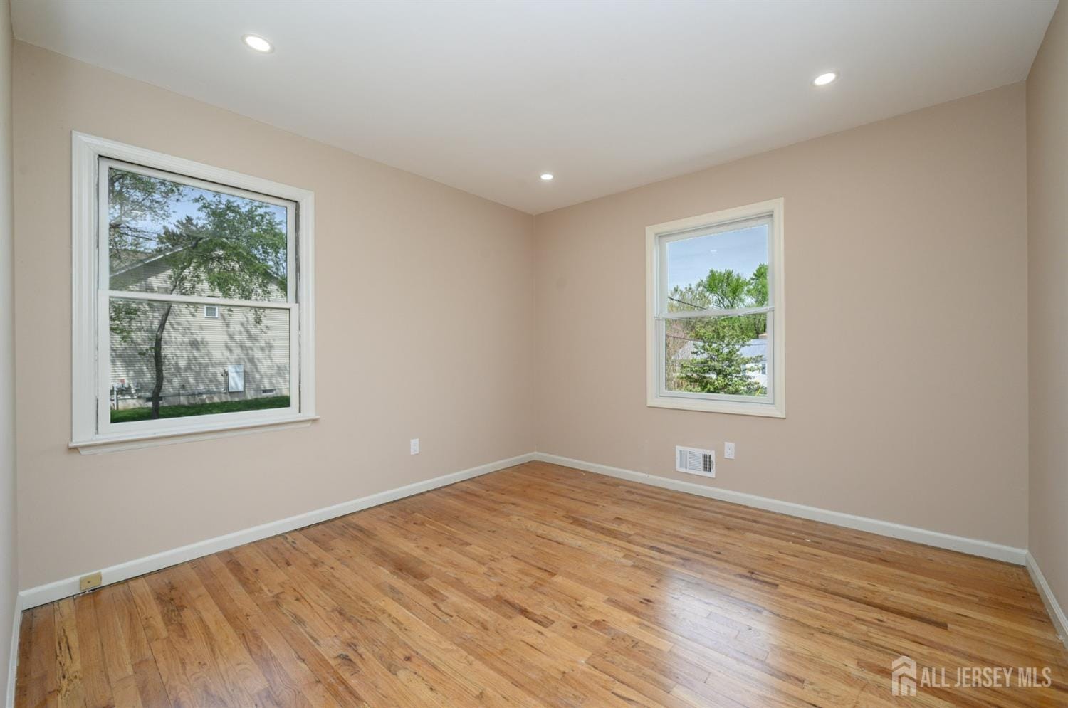 318 Sunnyside Terrace, Bridgewater, NJ, 08807 image 14