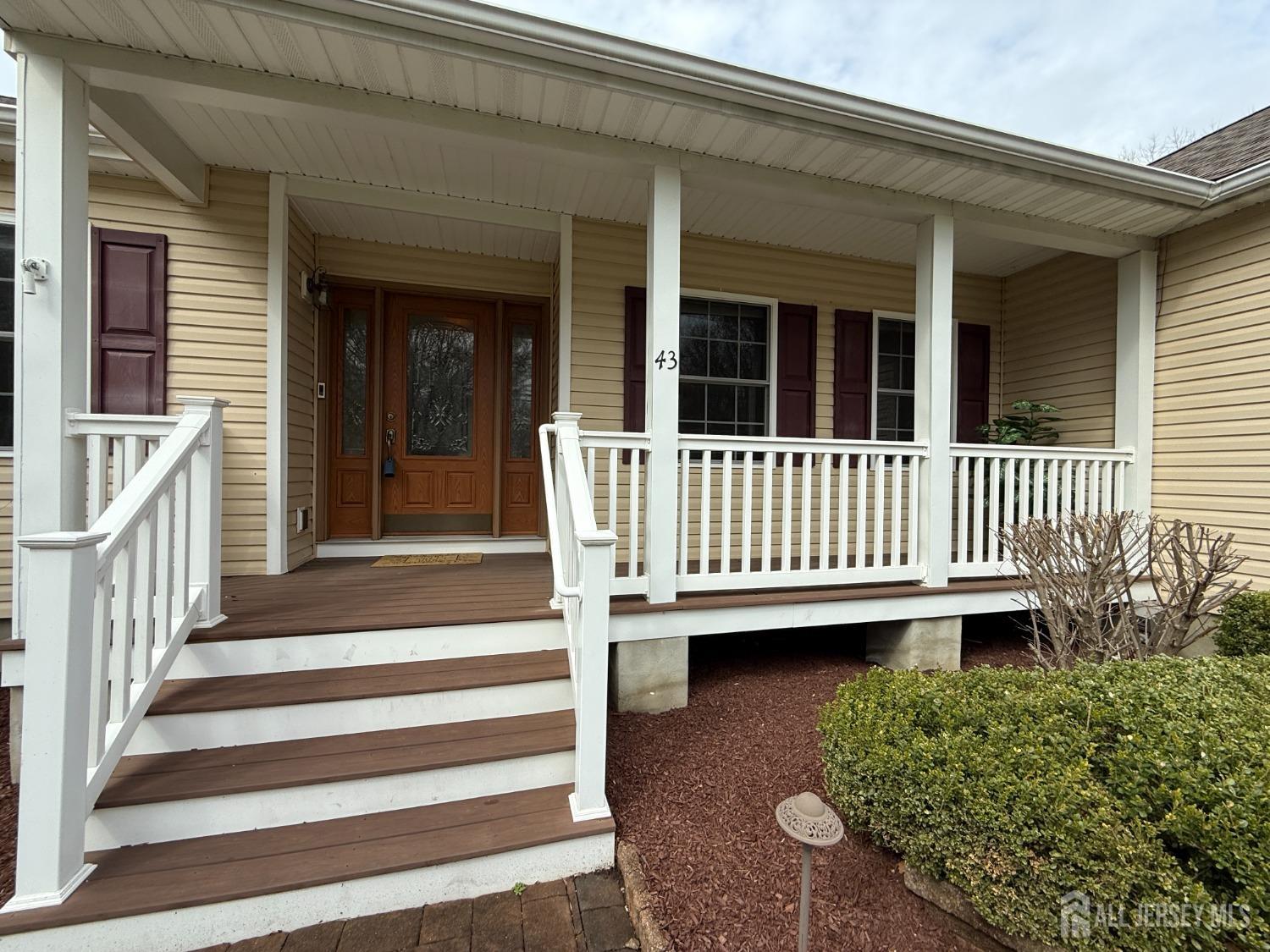 43 Lake Avenue Image 3