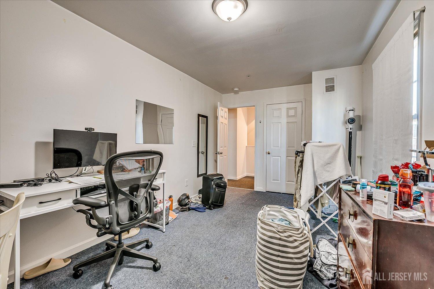 211 Hamilton Street, New Brunswick, NJ, 08901 image 43