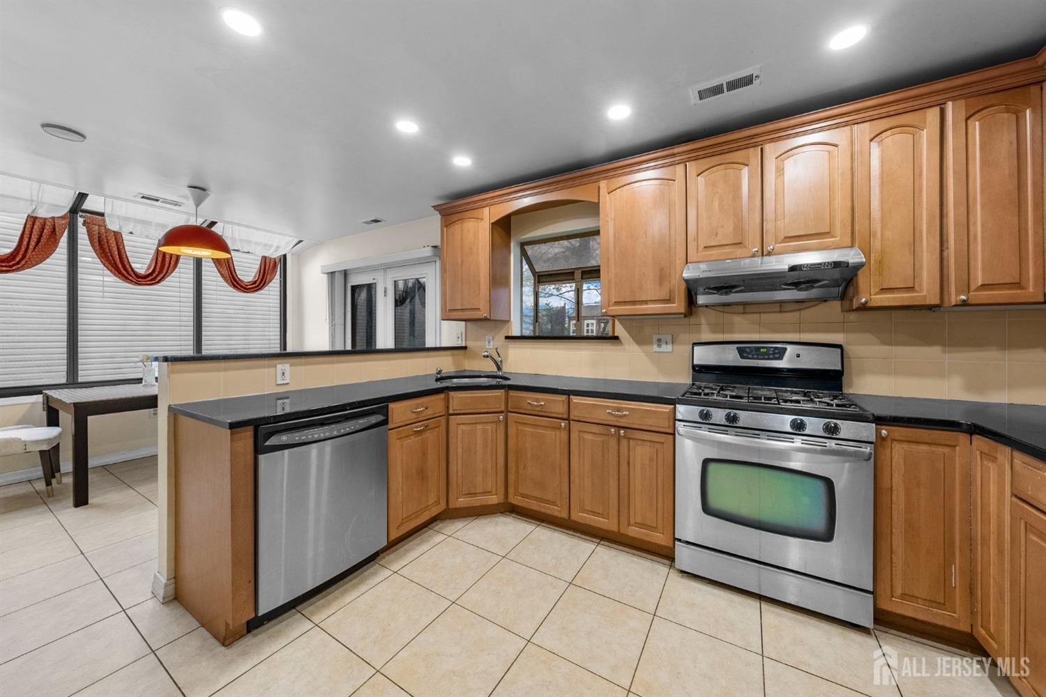 8 Carlisle Court, Old Bridge, NJ, 08857 image 16