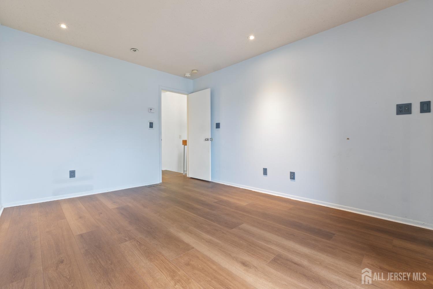 147 Linda Lane, Edison, NJ, 08820 image 26