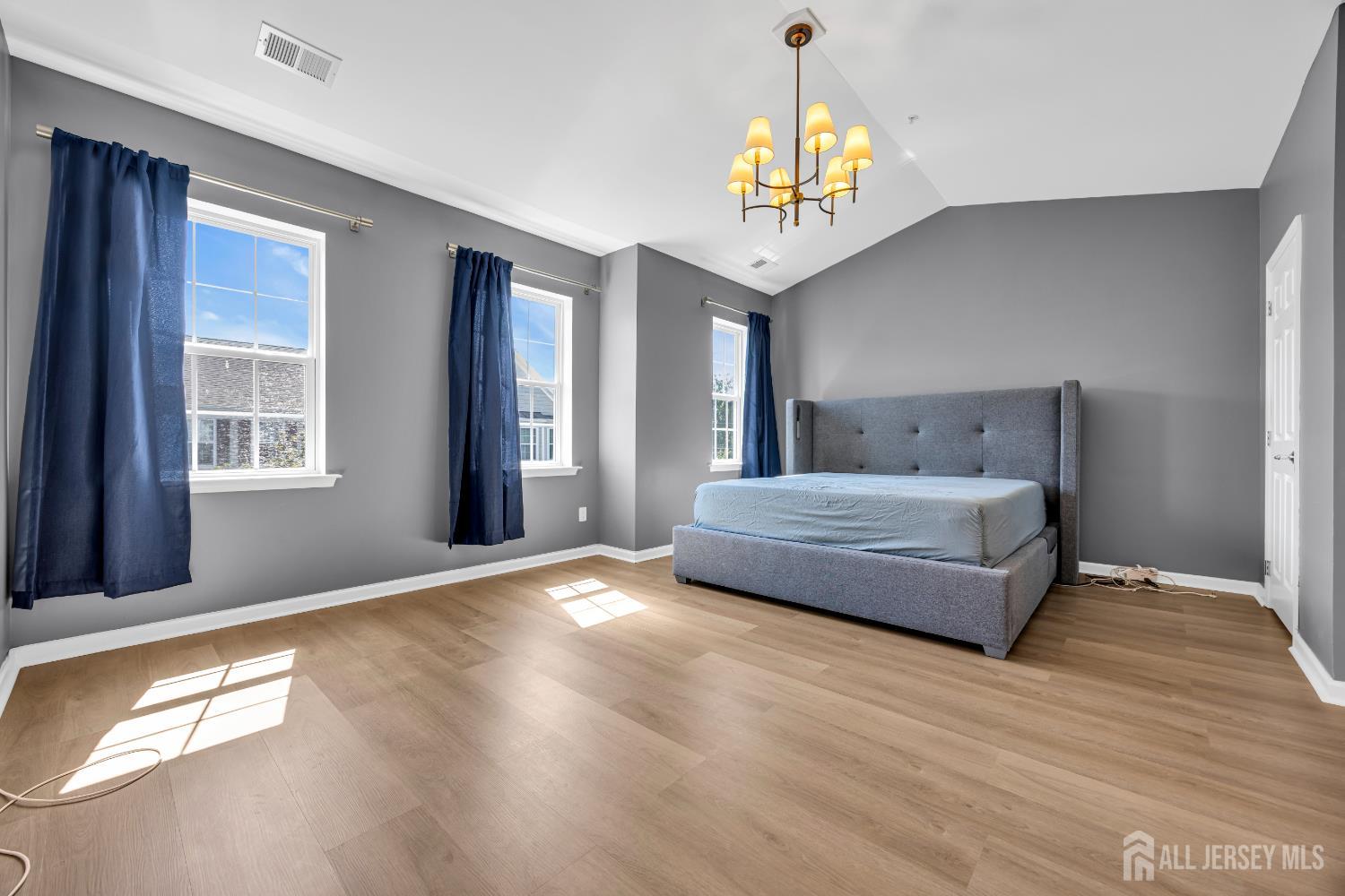 1425 Hudson Circle, Highland Park, NJ, 08904 image 21