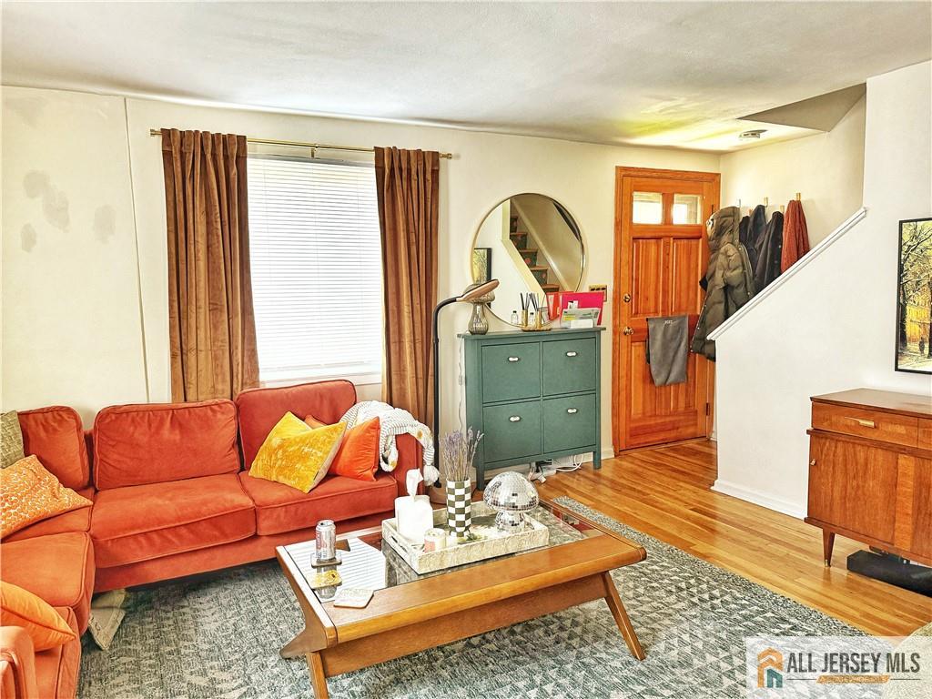 182 Newman Street 2309 Image 1