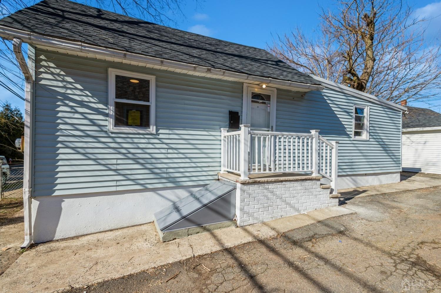 23 Hazelhurst Street, New Brunswick, NJ, 08901