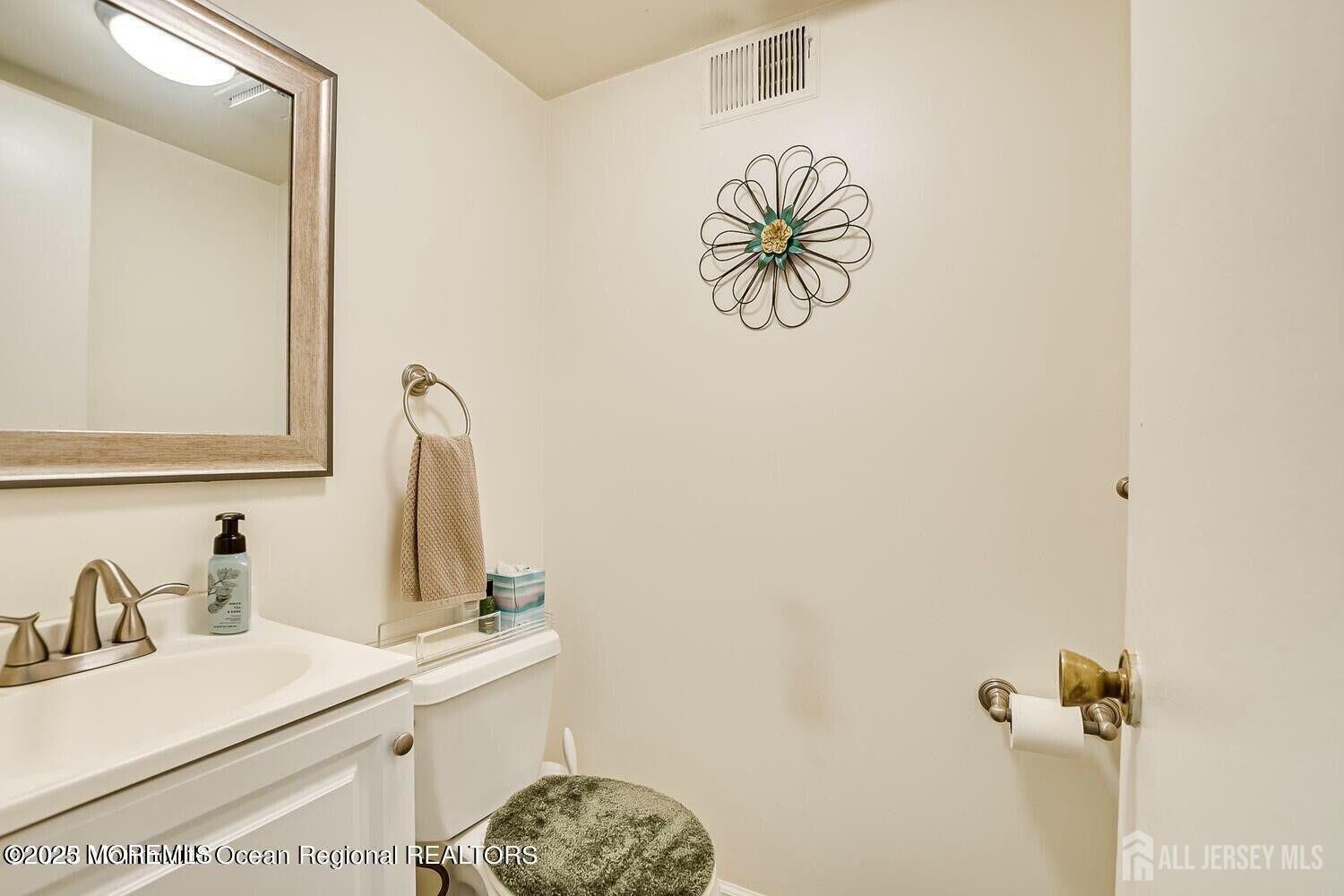 2 Ellen Heath Drive, Old Bridge, NJ, 07747 image 10