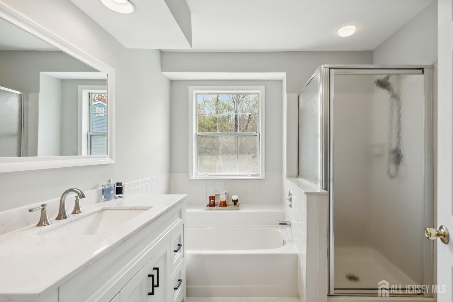2 Honey Locust Lane Lane, Howell, NJ, 07731 image 17