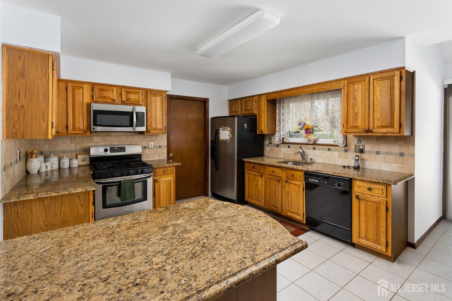 7 Mariposa Place, Old Bridge, NJ, 08857 image 15