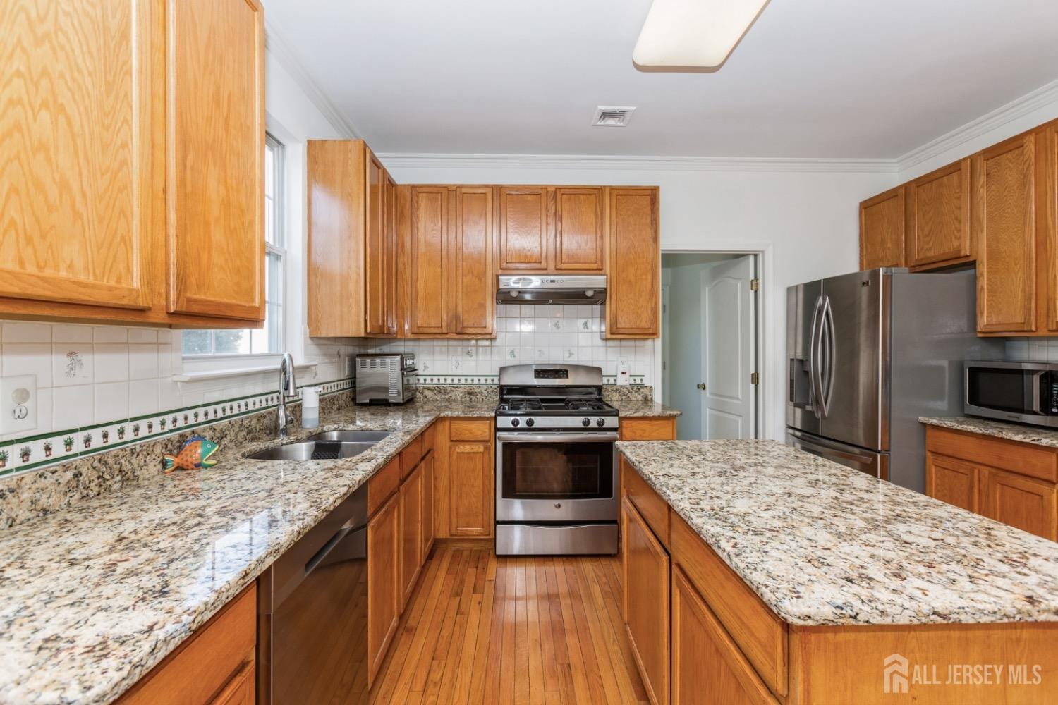 505 Jarrard Street, Piscataway, NJ, 08854