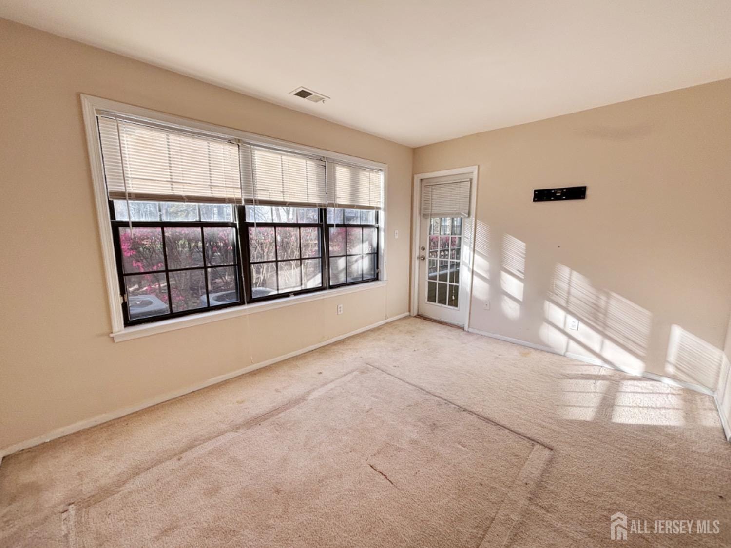 1203 Stoneridge Circle, Helmetta, NJ, 08828