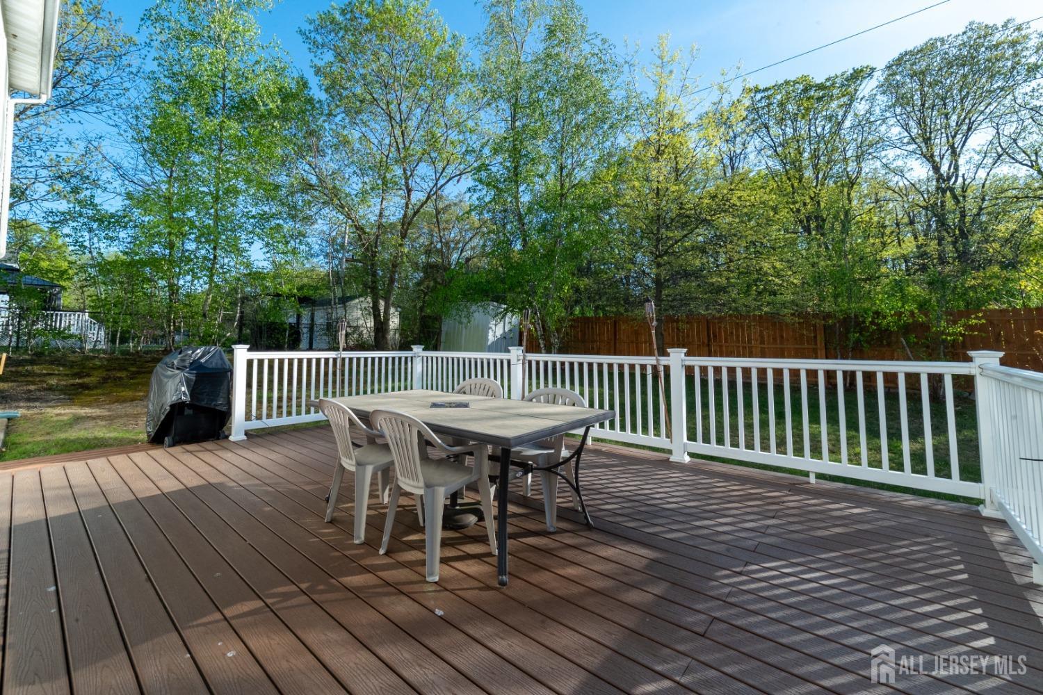 636 Woodland Avenue, Old Bridge, NJ, 08879 image 33