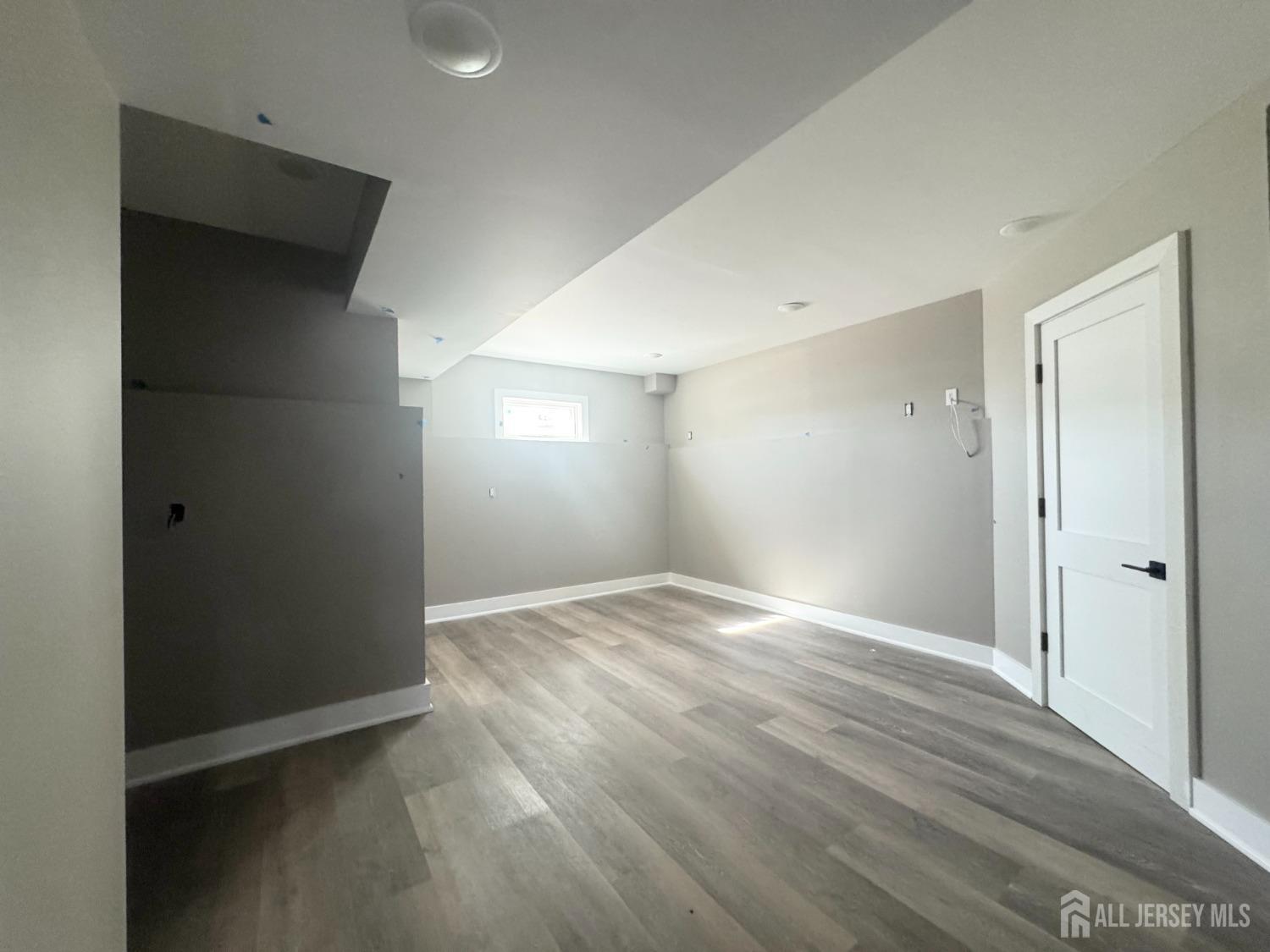 357 Ferris Street, South Amboy, NJ, 08879 image 21