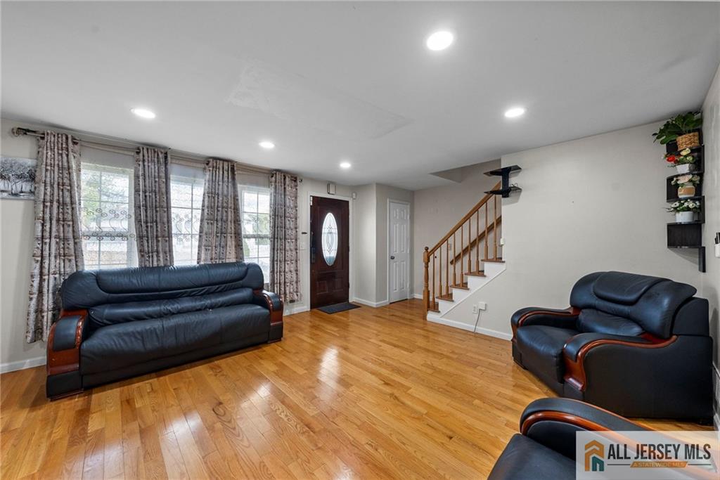 19 Edgegrove Street, Edison, NJ, 08837 image 10