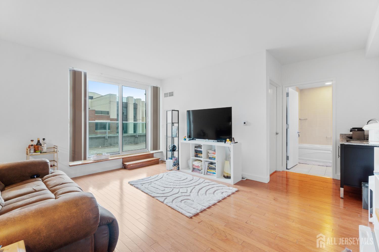 1 Shore Lane 619, Jersey City, NJ, 07302 image 19