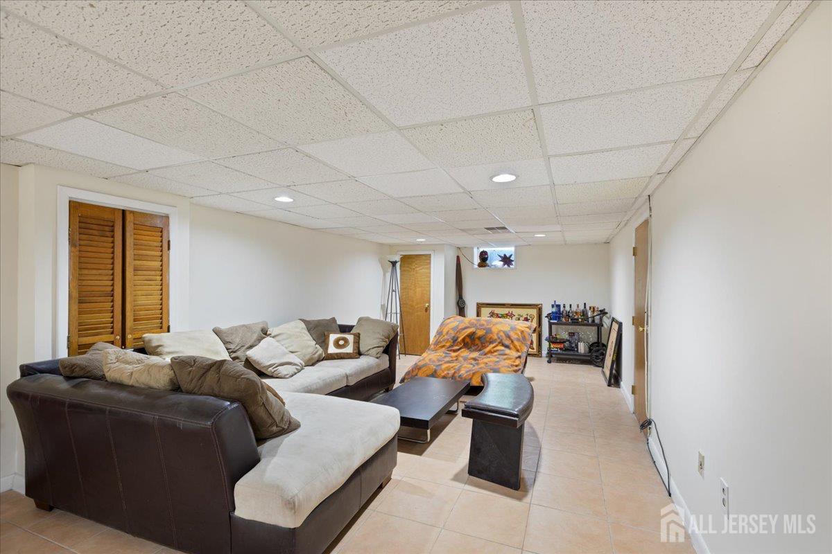8 Garfield Court, North Brunswick, NJ, 08902 image 21