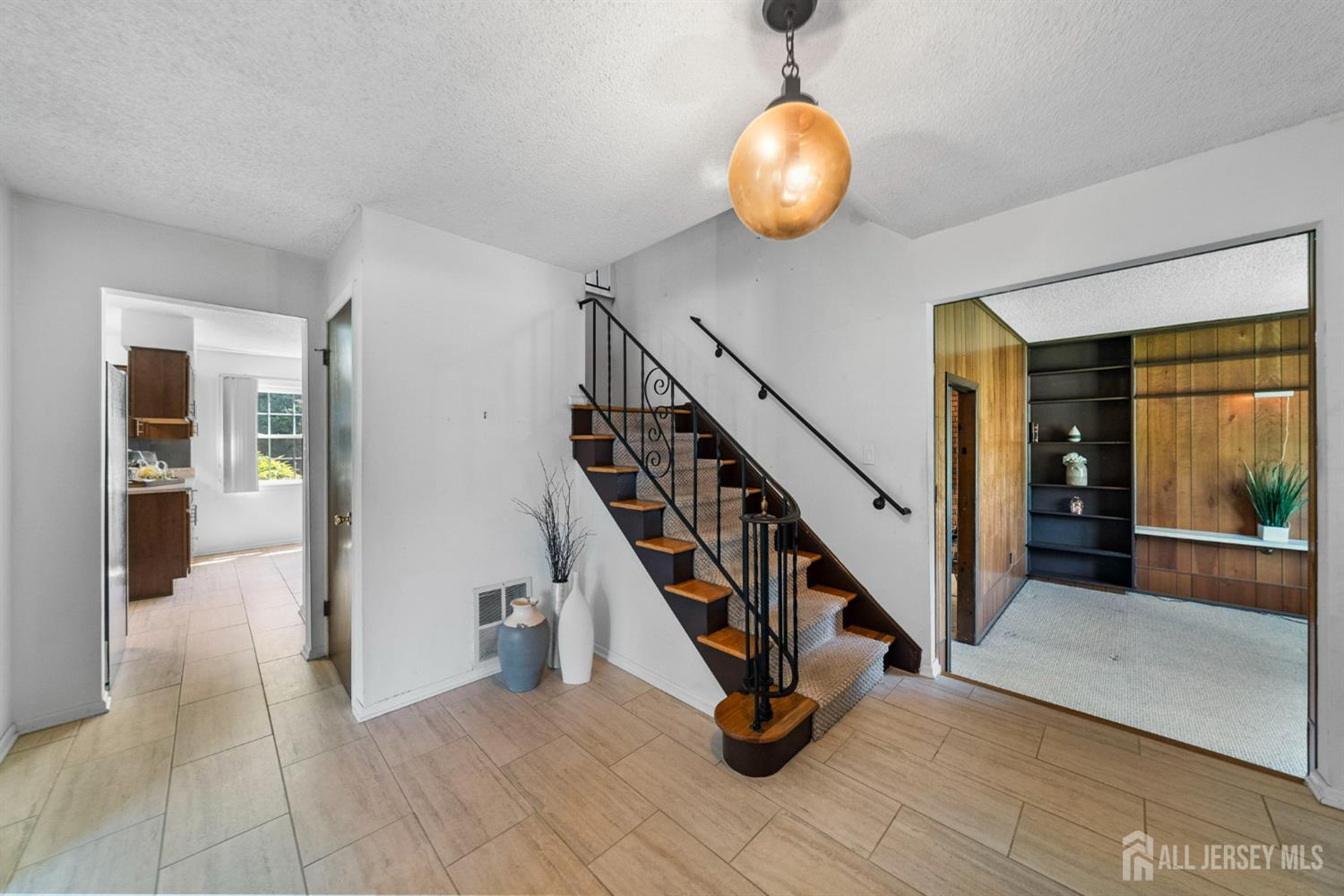 85 Hidden Lake Drive, North Brunswick, NJ, 08902 image 9
