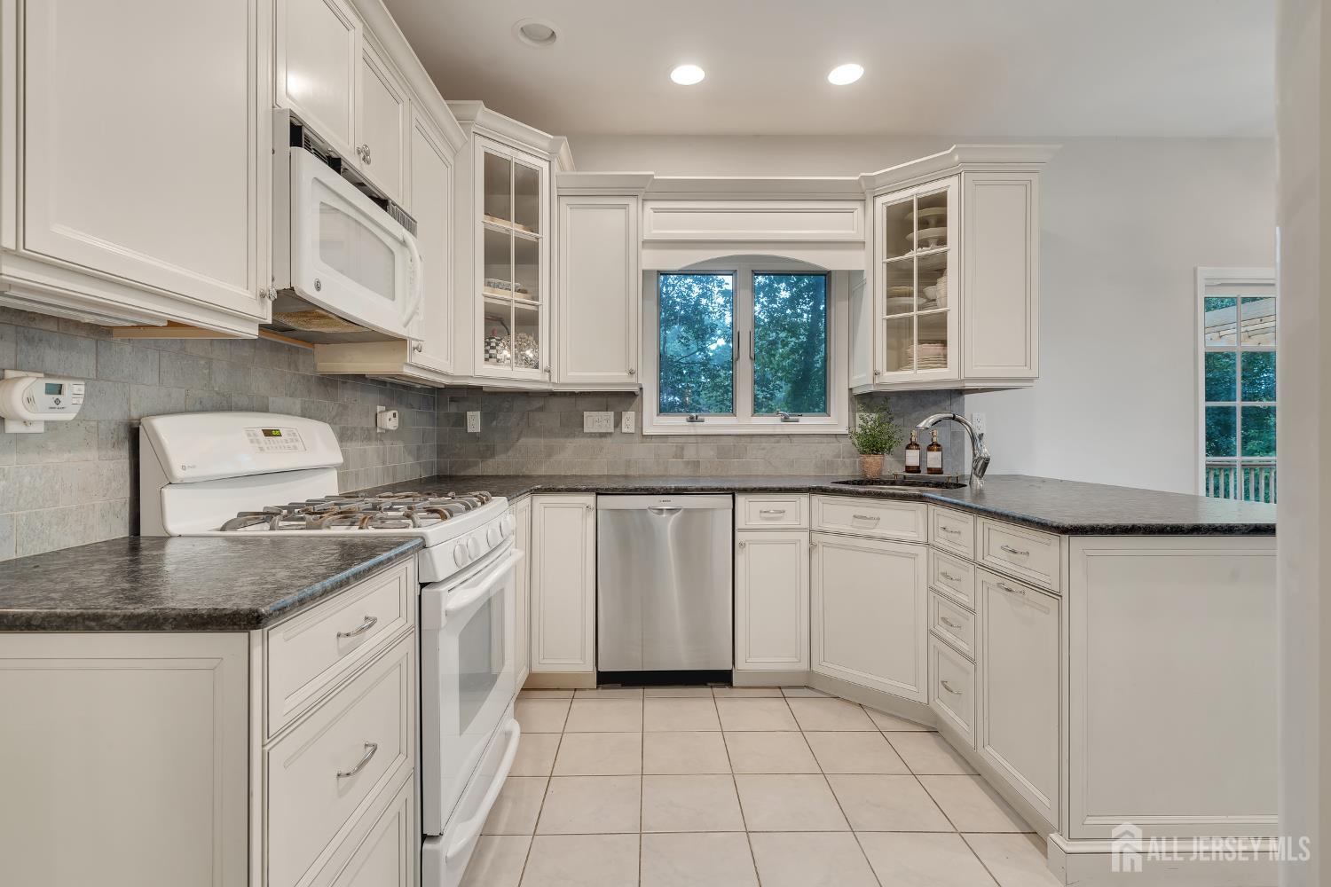 6 Marion Court, Old Bridge, NJ, 08857 image 10