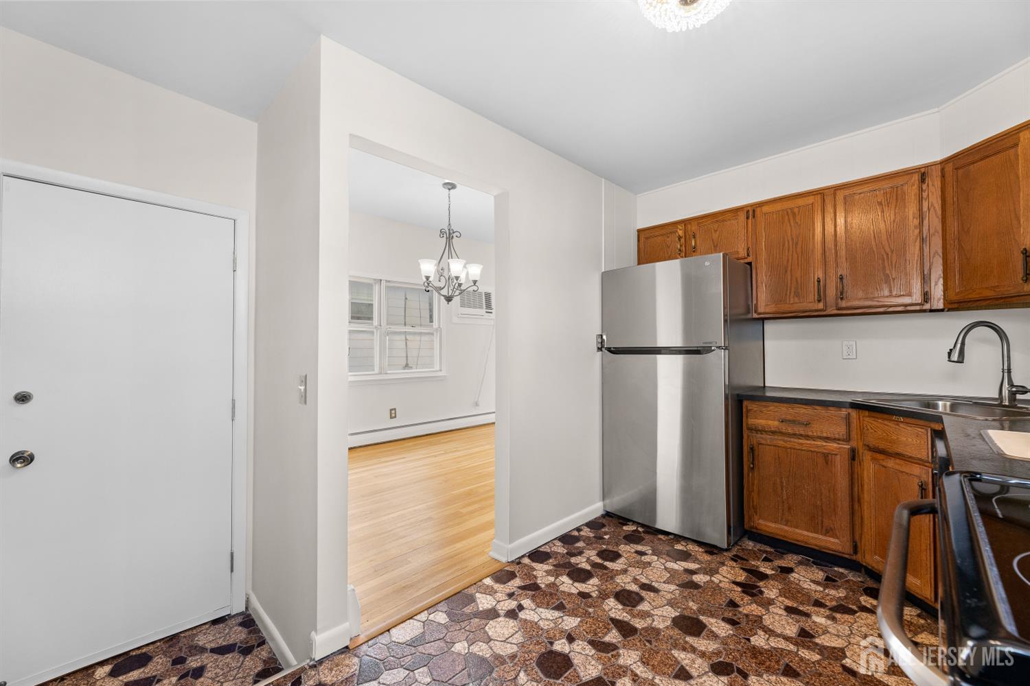 82 Mercer Street, Menlo Park Terrace, NJ, 08840 image 13