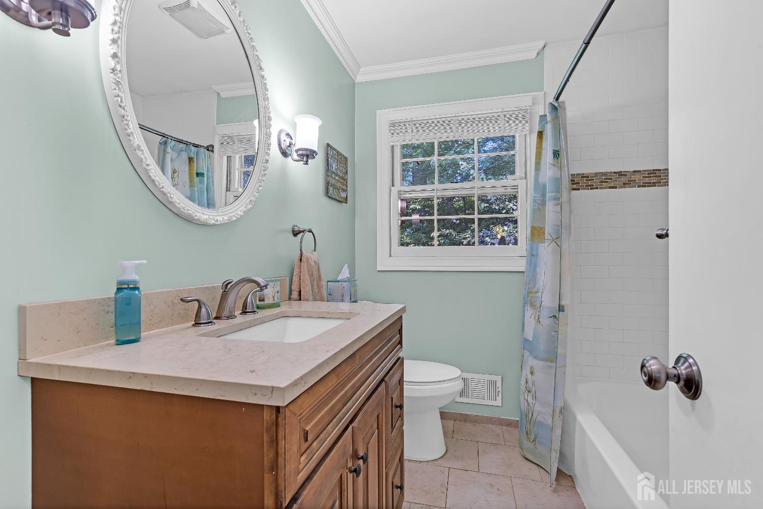 384 Gerry Road, North Brunswick, NJ, 08902 image 20