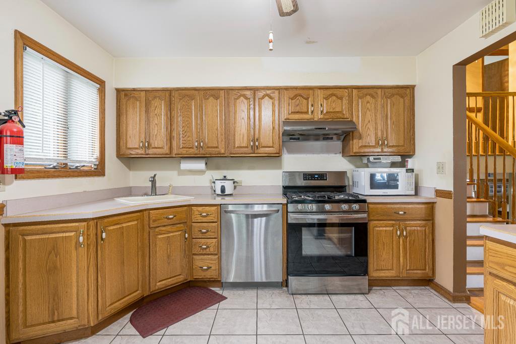 605 Beechwood Avenue, Middlesex, NJ, 08846 image 10