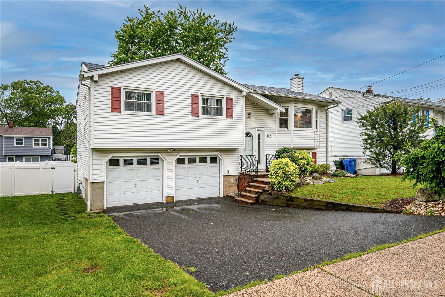 115 Broadway Avenue, Colonia, NJ, 07067