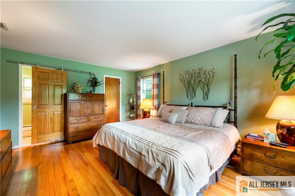 14 Devon Road, Edison, NJ, 08820 image 25