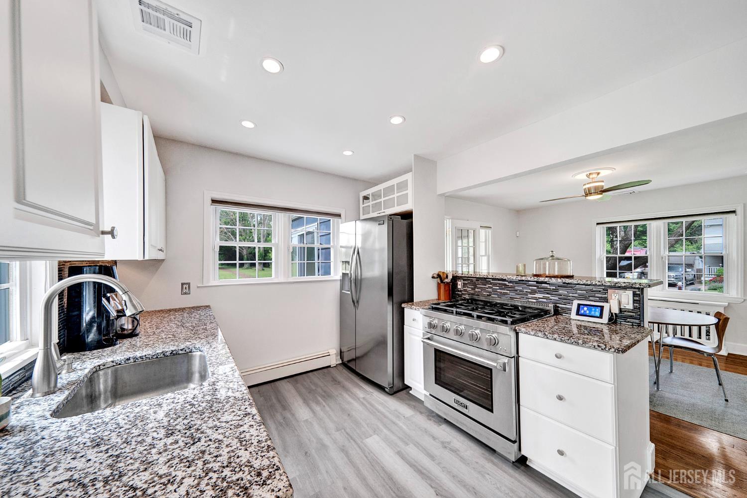 10 Shaw Drive, Franklin, NJ, 08528 image 15