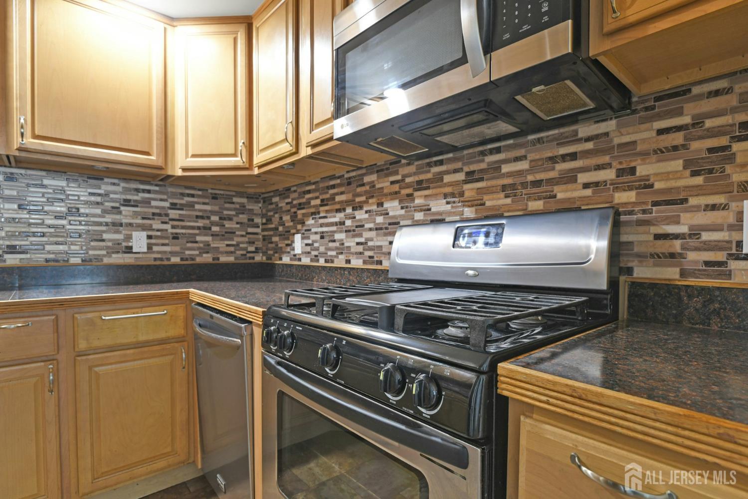 385 Shoreland Circle, Old Bridge, NJ, 08879 image 6