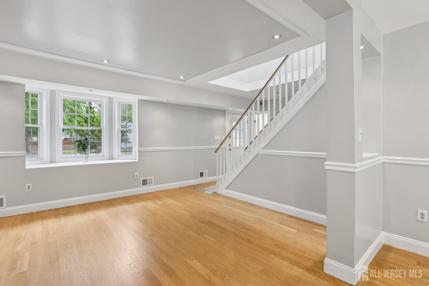 364 Grandview Avenue Image 3