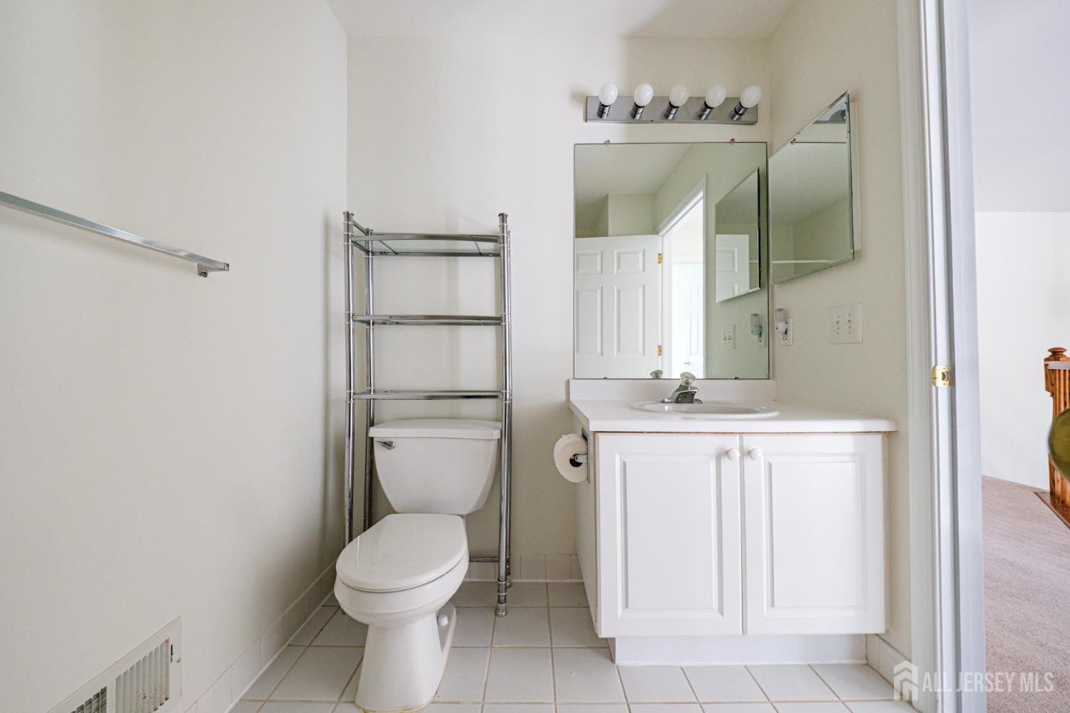 202 park Knoll, South Brunswick, NJ, 08540 image 43