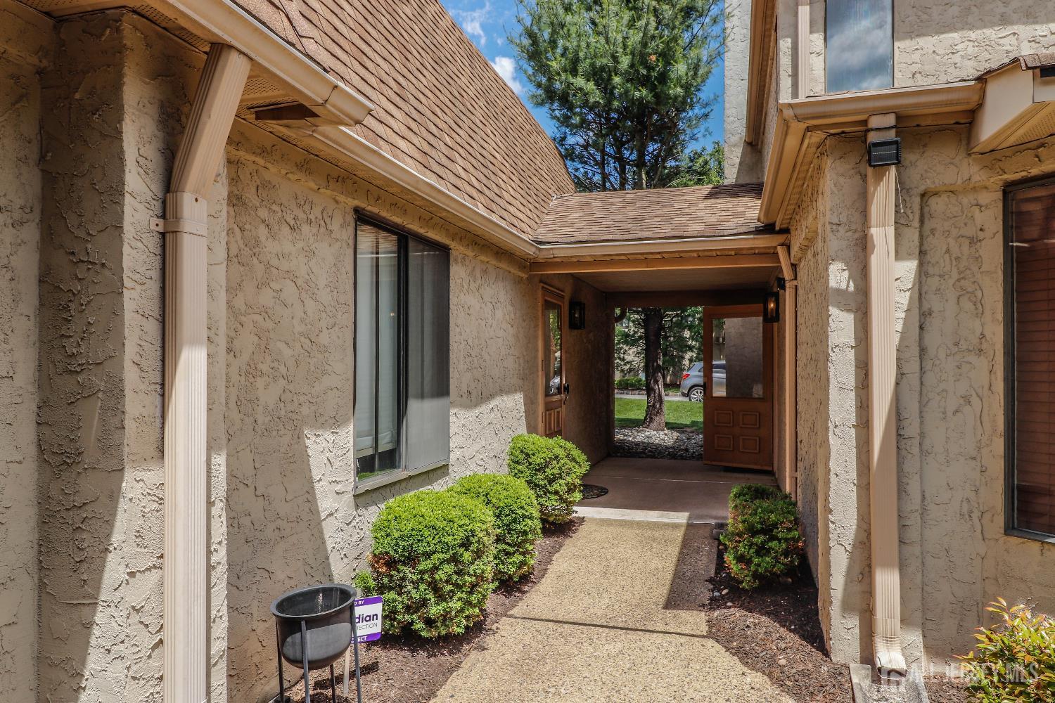 22 Carriage Place, Edison, NJ, 08820
