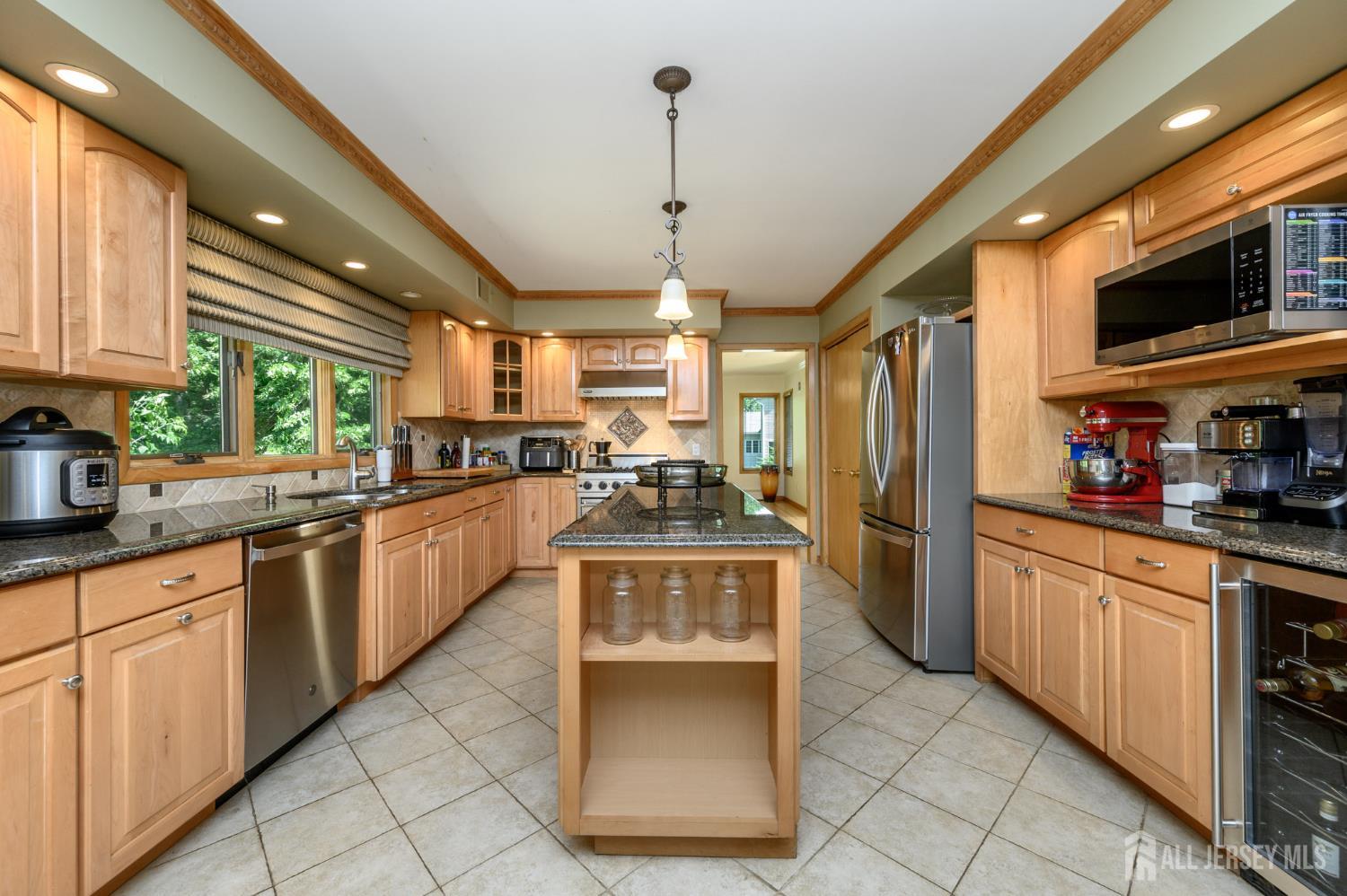 2 Malibu Drive, Sparta, NJ, 07871 image 11