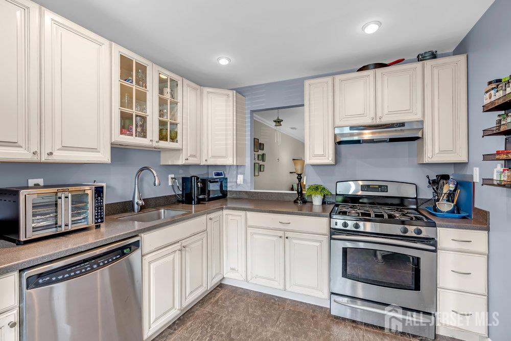 223 Perth Hill Court, Matawan, NJ, 07747 image 7