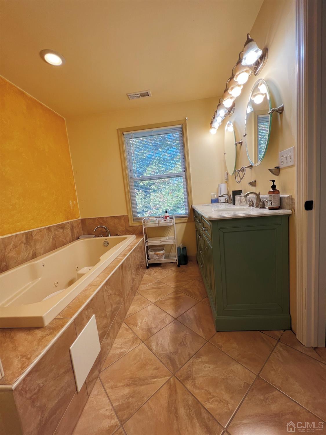 21 RALEIGH Road, Edison, NJ, 08817 image 18