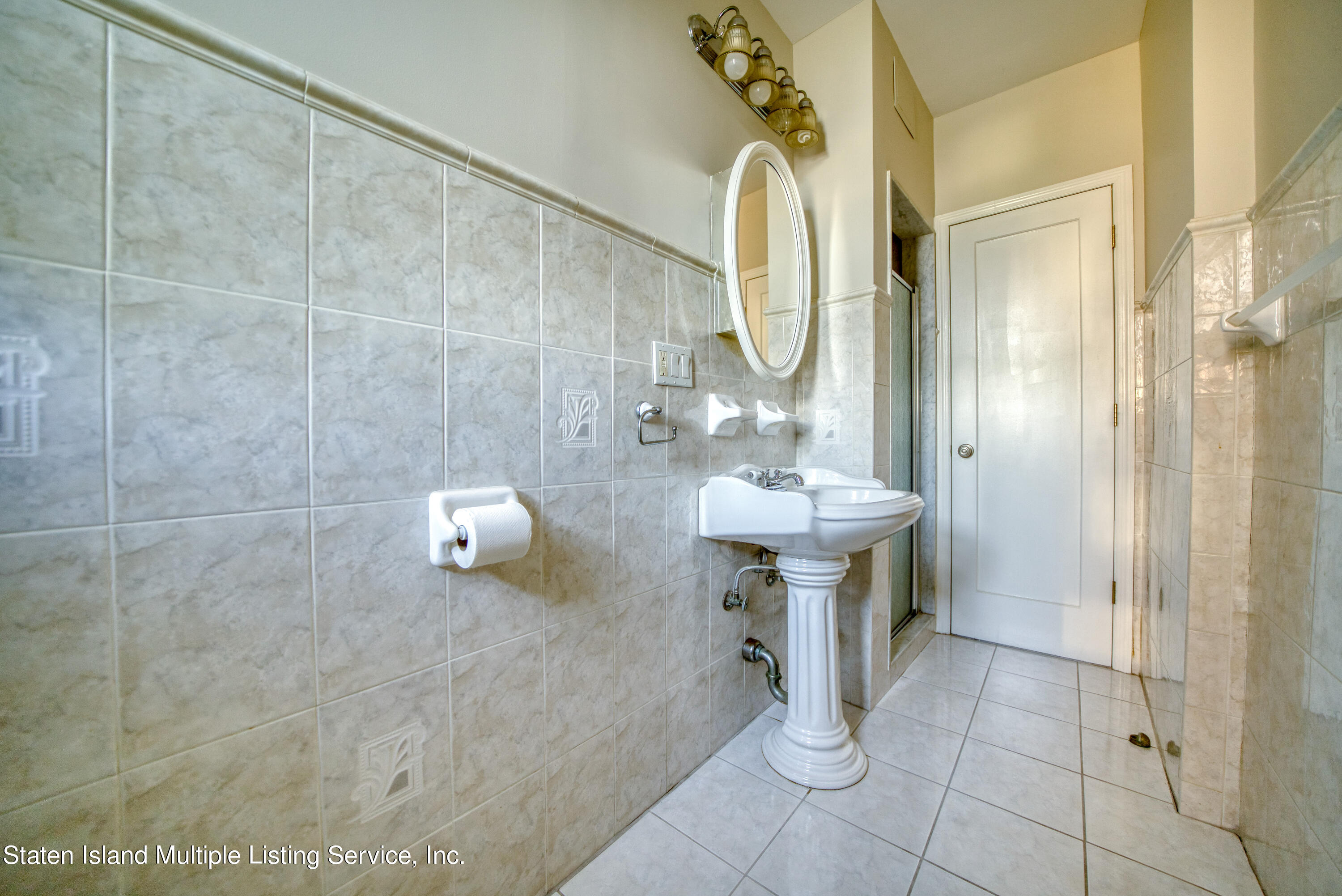 215 Hart Boulevard 3-L, Staten Island, NY, 10301 image 12