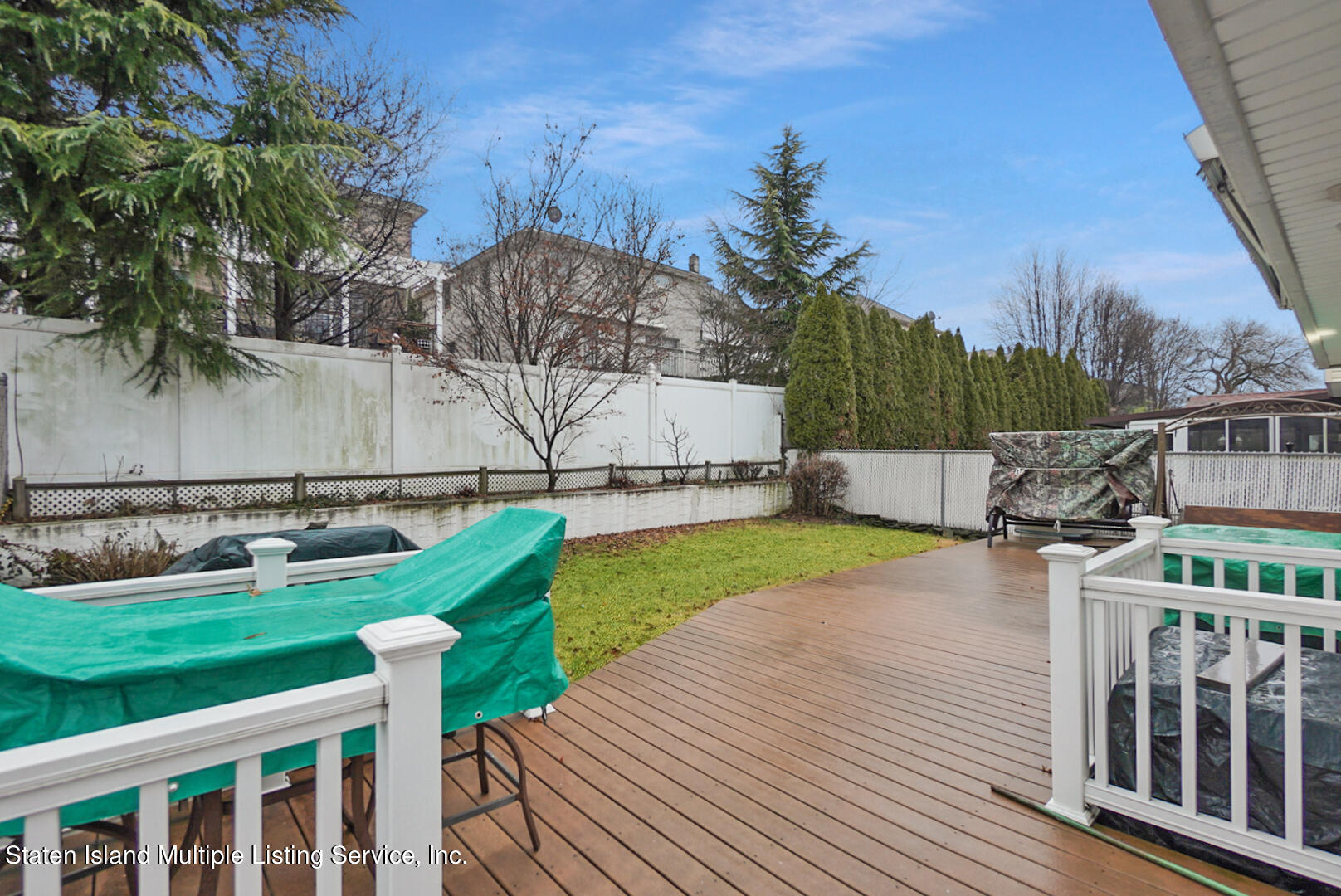 383 Woolley Image 2