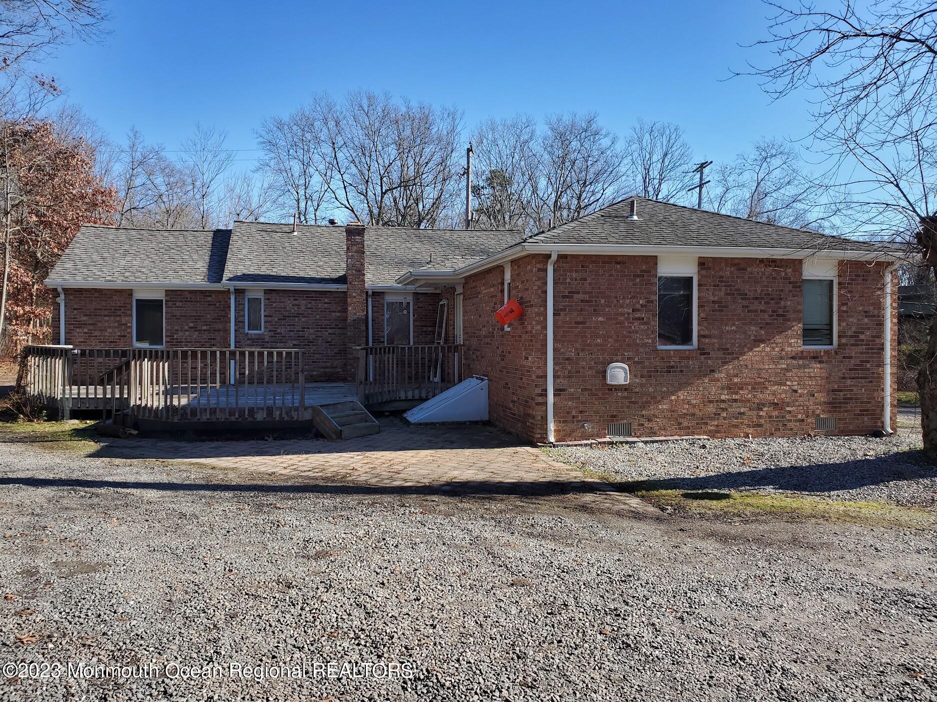 16 Pinewood Road Image 2