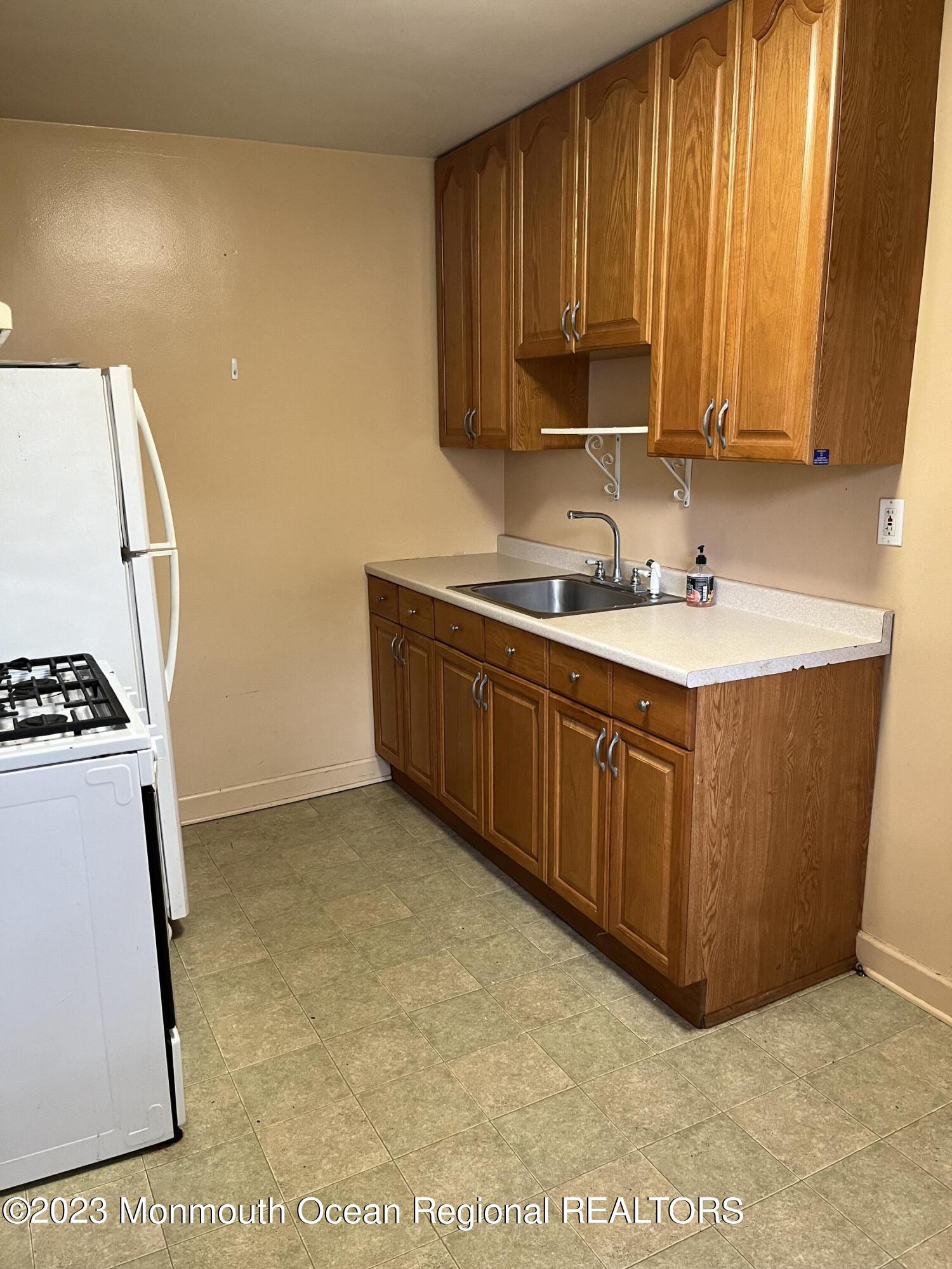 142 South Street 10-B Image 2