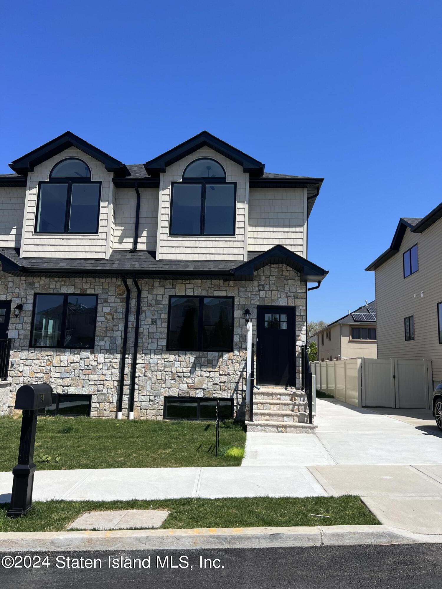 40 Greenway Avenue Image 1