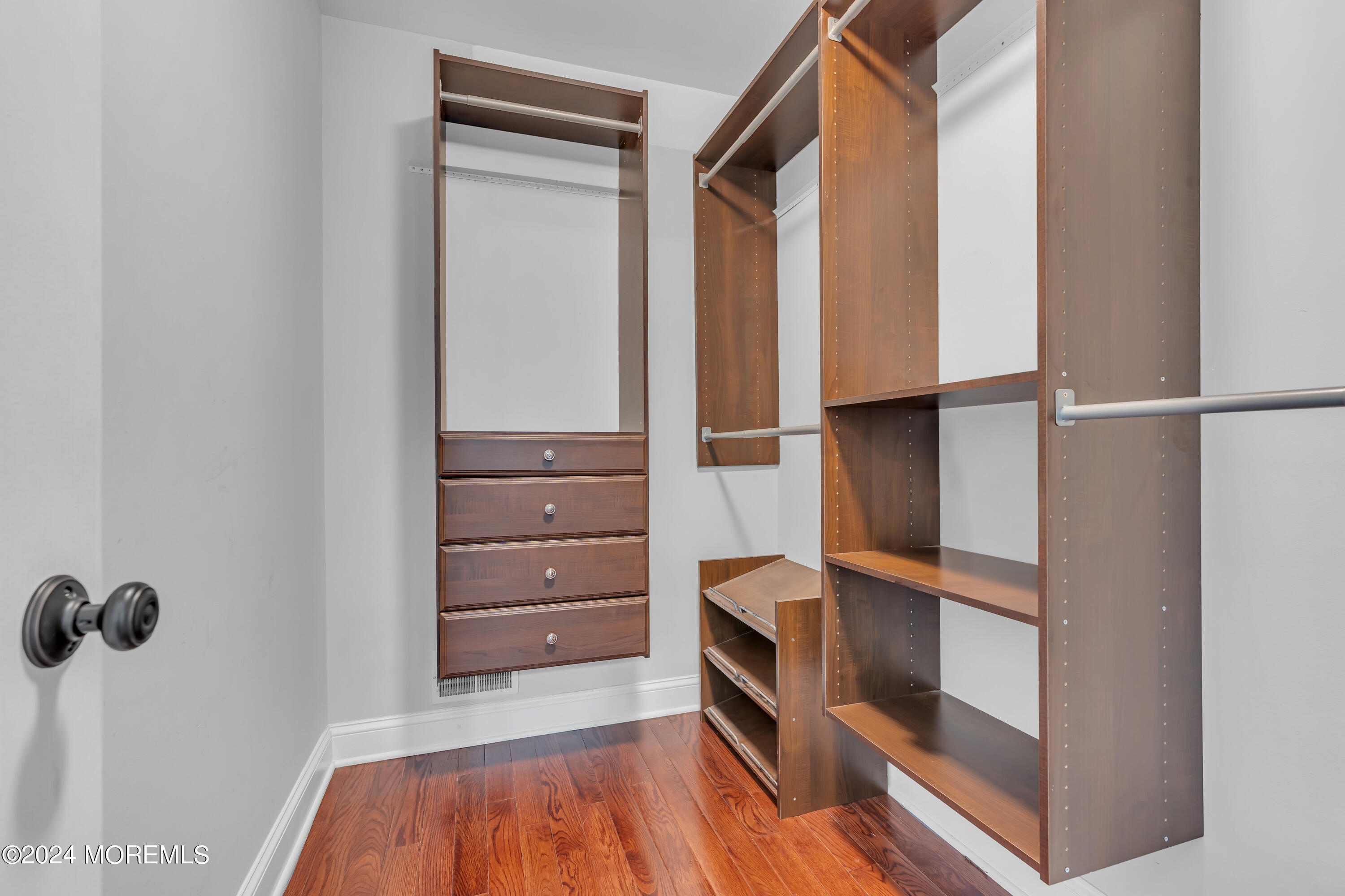 140 Millhurst Road, Manalapan, NJ, 07726 image 32