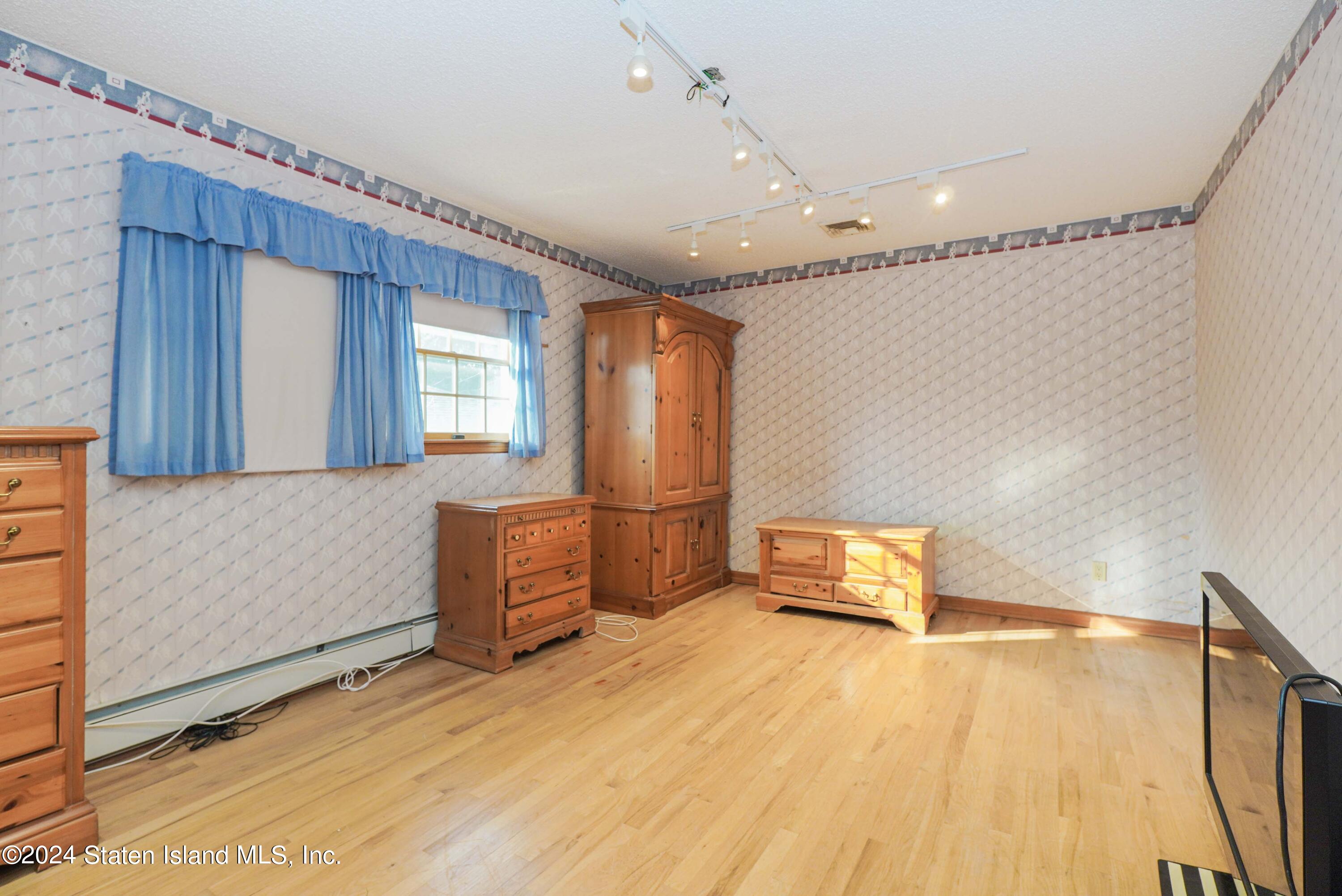 78 Almond Street, Staten Island, NY, 10312 image 21