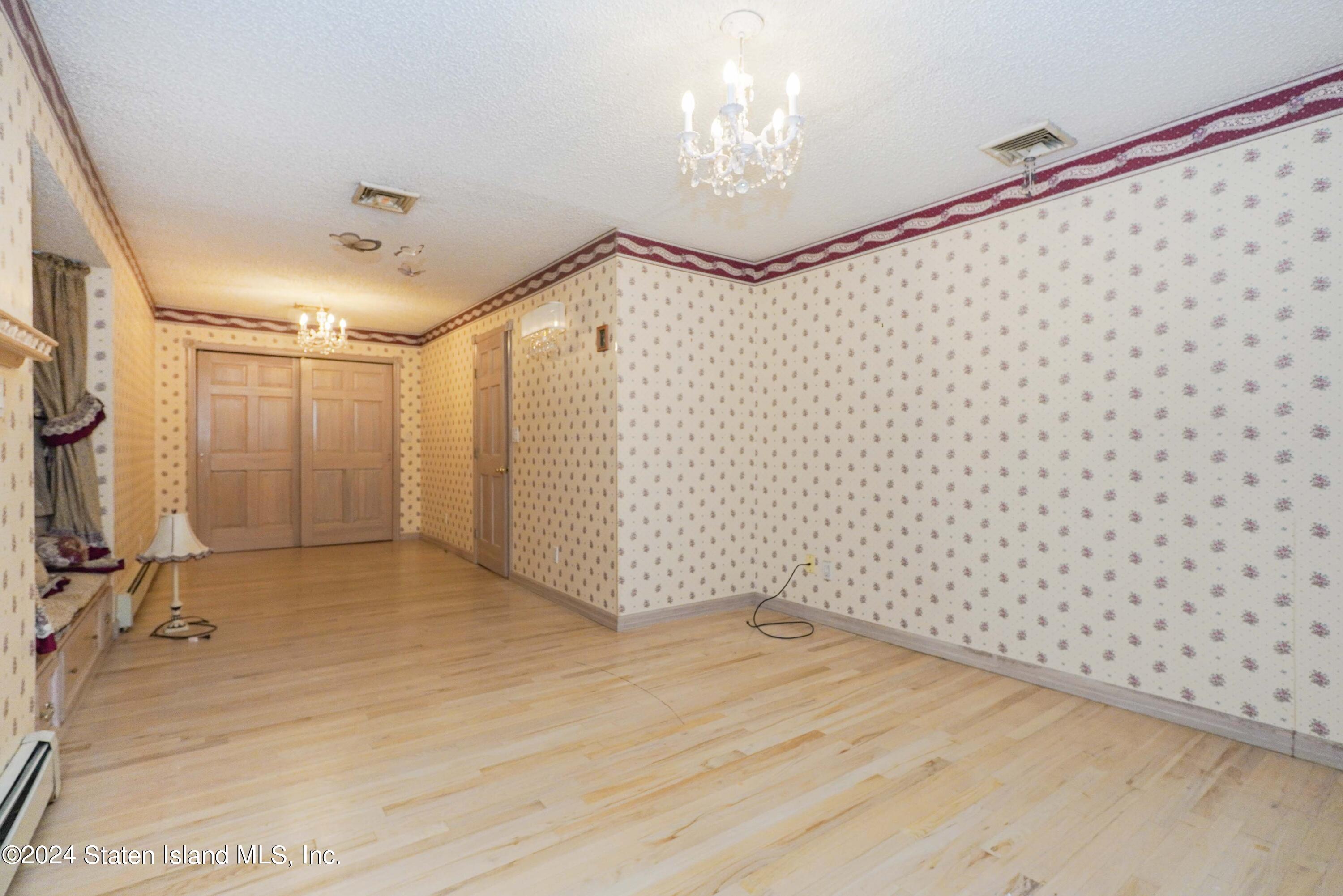 78 Almond Street, Staten Island, NY, 10312 image 24